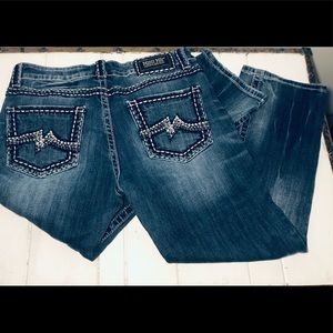 MISS ME Boyfriend Capri size 30”